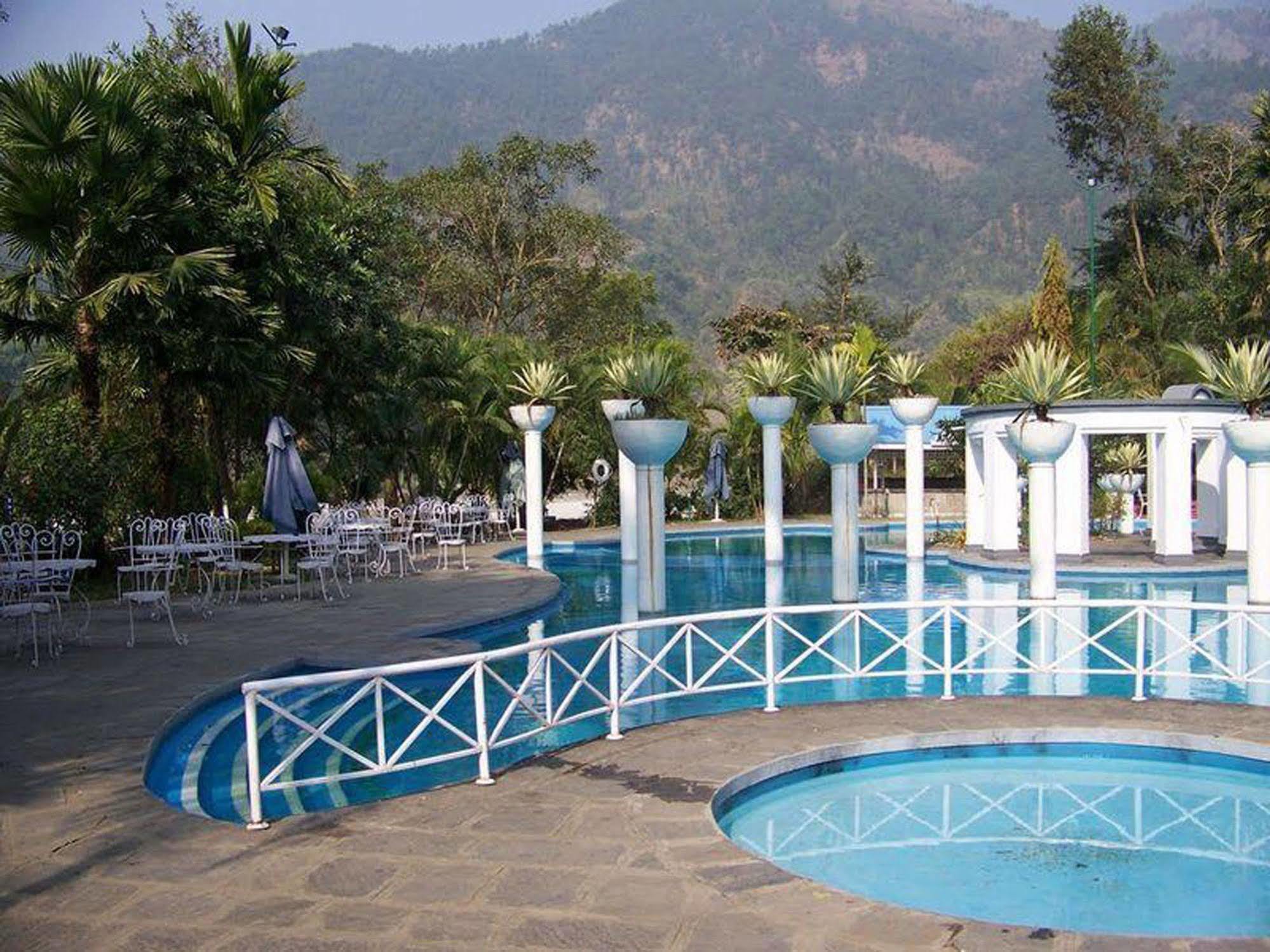Darechok Riverside Spring Resort מראה חיצוני תמונה