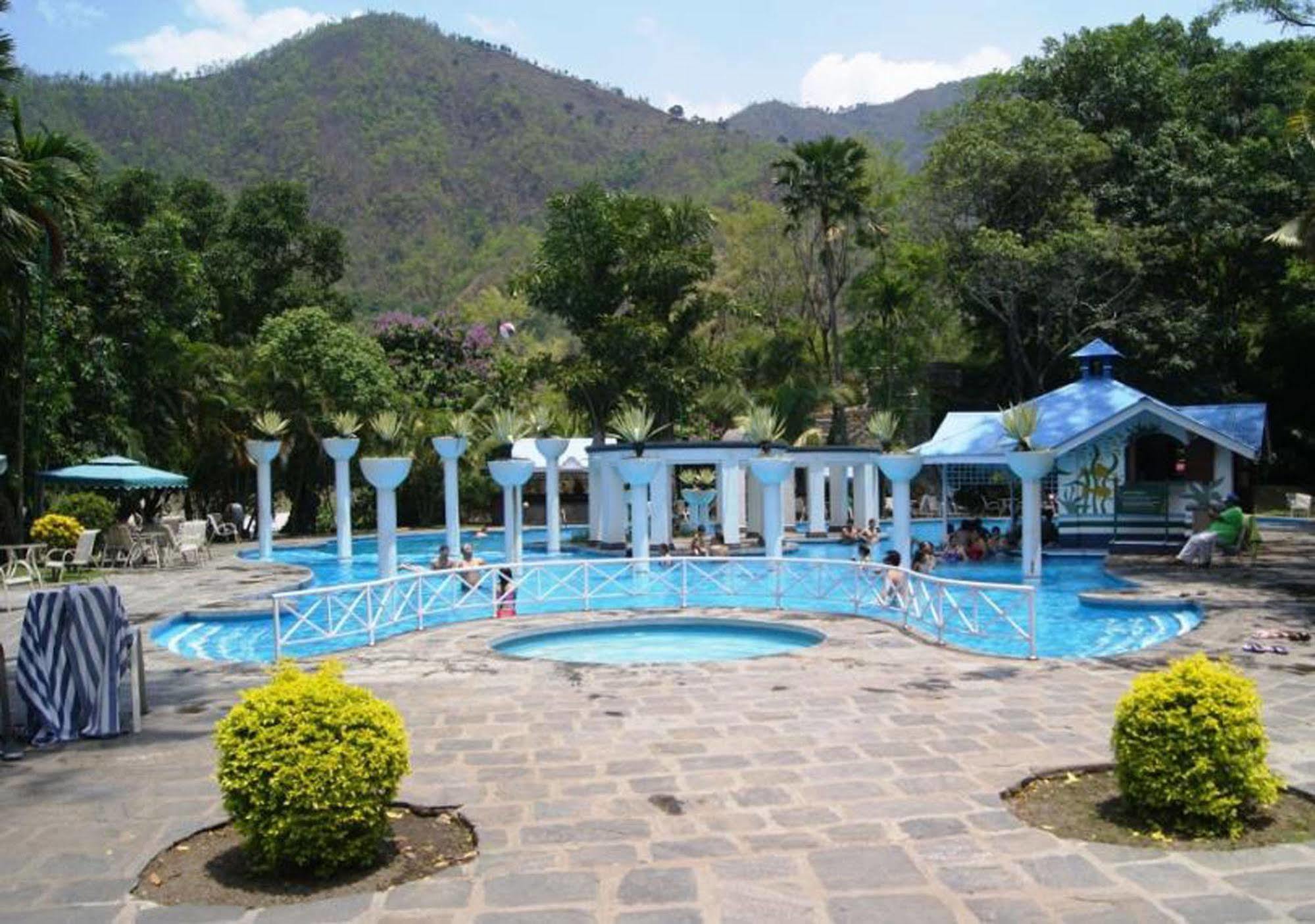 Darechok Riverside Spring Resort מראה חיצוני תמונה